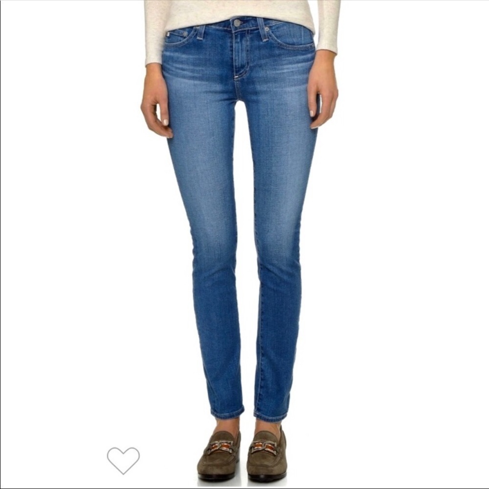 AG Adriano Goldschmied the Prima Mid Rise cigarette size 25R jeans